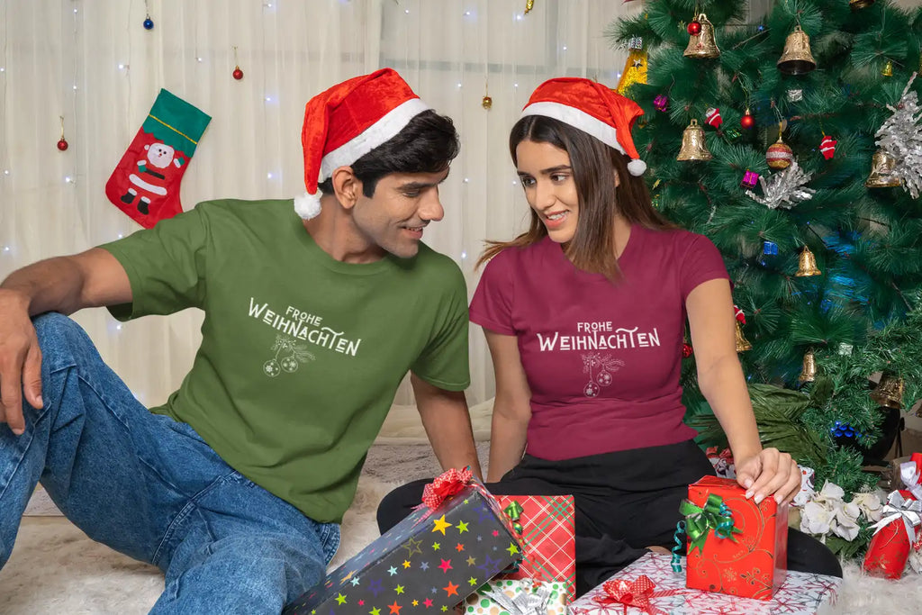 minimalistisches Frohe Weihnachten T-Shirt, unisex, Motiv Christbaumkugeln, Merry Christmas